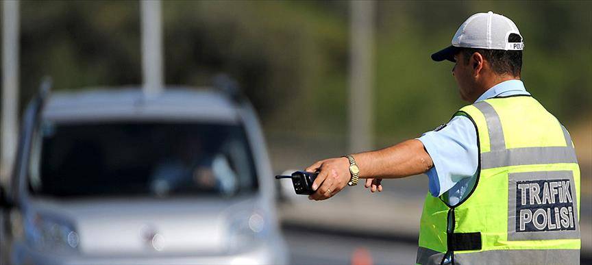 Trafikte yeni dönem başlıyor! Hız yapan, drift atan, telefonla konuşan yandı! 4